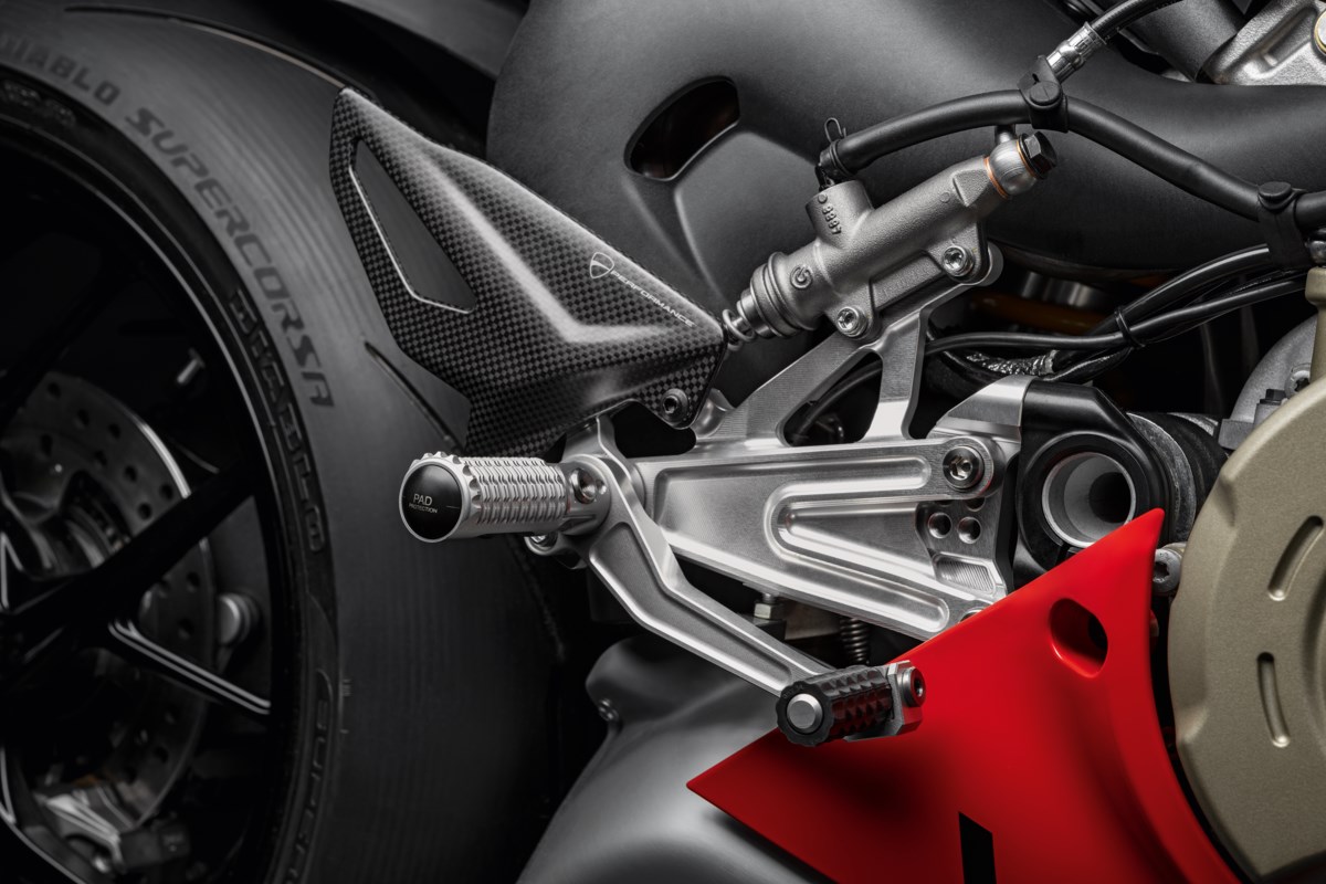 Fersenschutz aus Kohlefaser