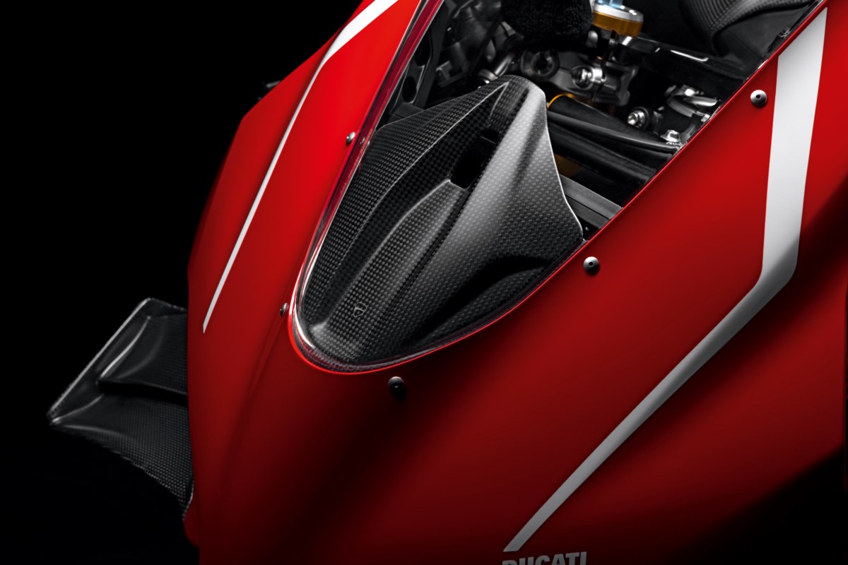 Cockpitabdeckung aus Kohlefaser