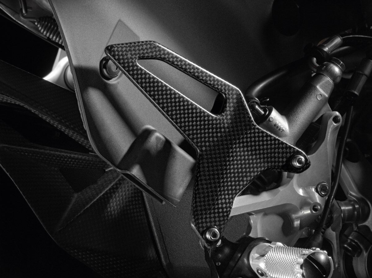 Fersenschutz aus Kohlefaser