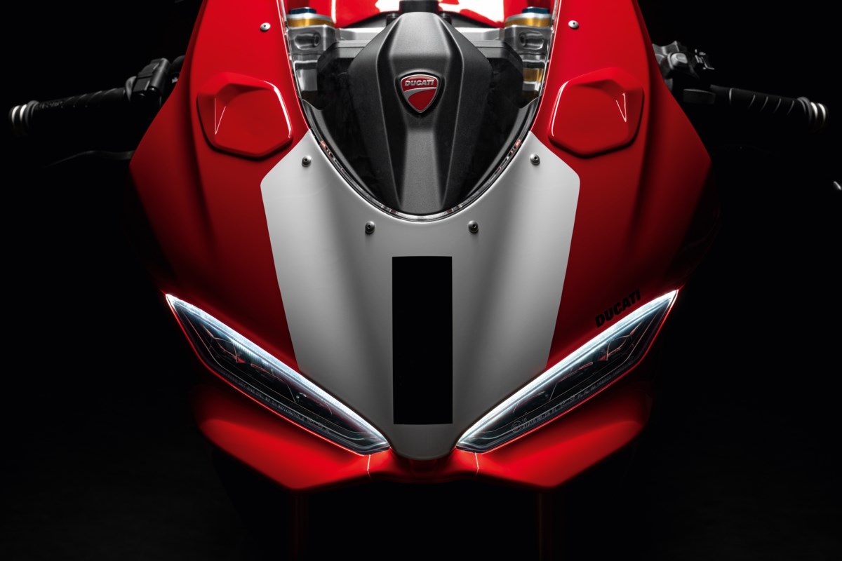 Abdeckung für Spiegelbohrungen